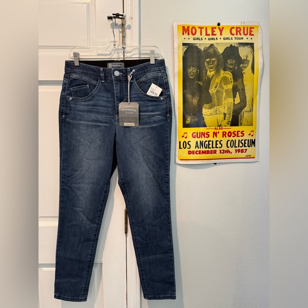 Democracy Clothing Blue Skinny Jeans with Absolution Booty Lifting Technology